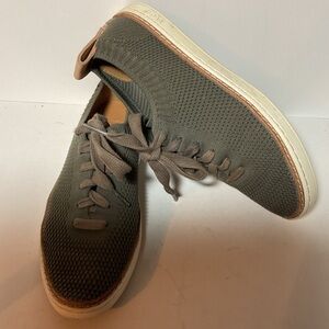 UGG Sidney Mesh Lightweight Sneakers Lace Up